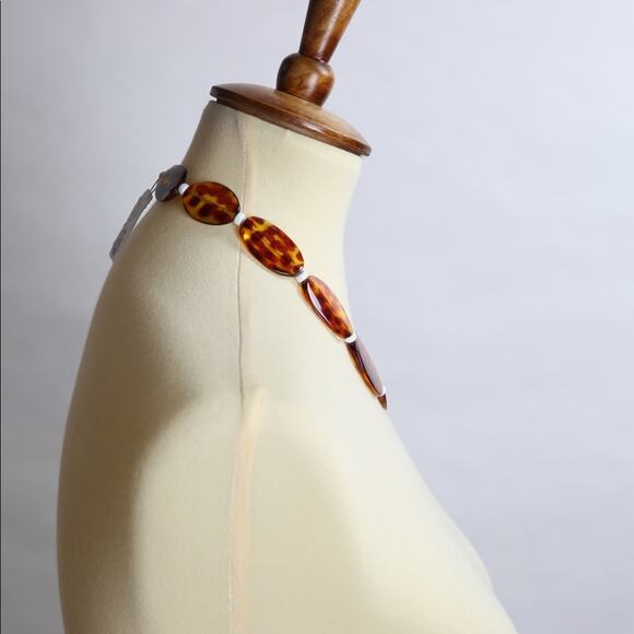 New York & Co Resin tortoise print beaded statement necklace New with tag - Picture 2 of 7